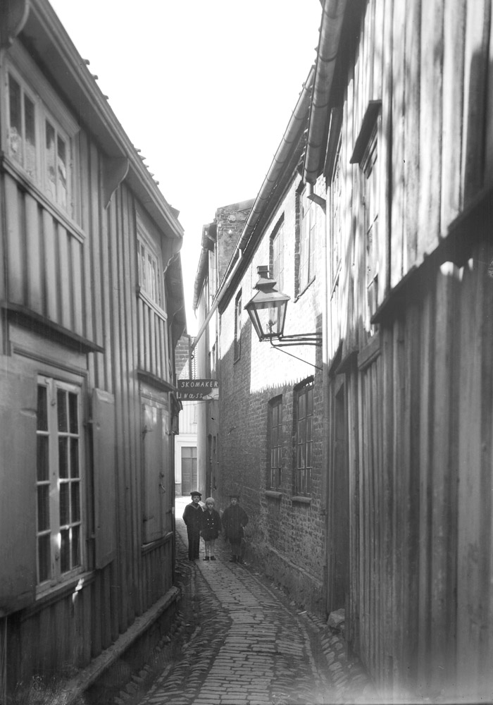 Skradikveita 1930 - Byens smaleste veit. Foto: Schrøder - Sverresborg Trøndelag Folkemuseum©