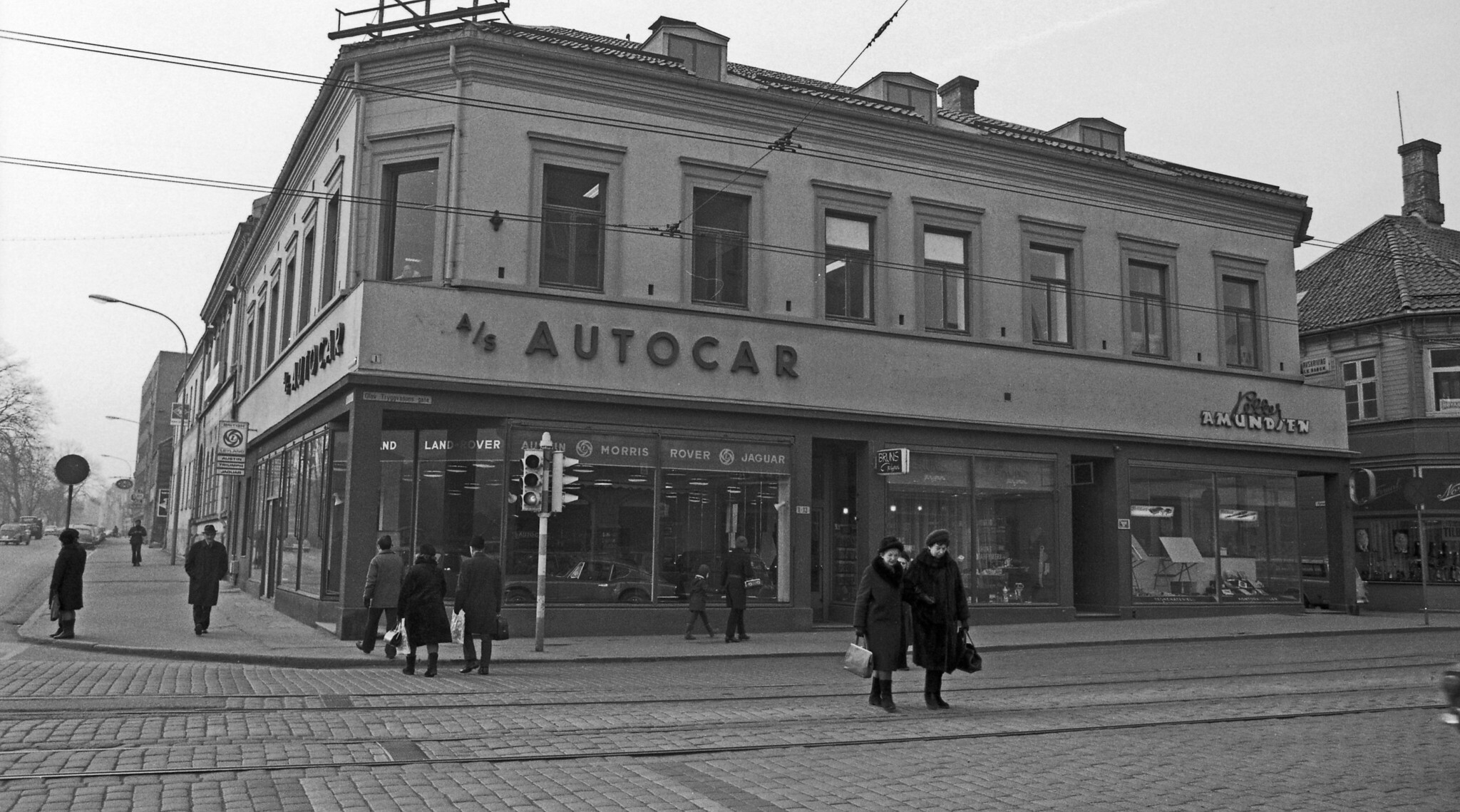 1972-tallet. FotoTrondheim byarkiv. Autocar AS