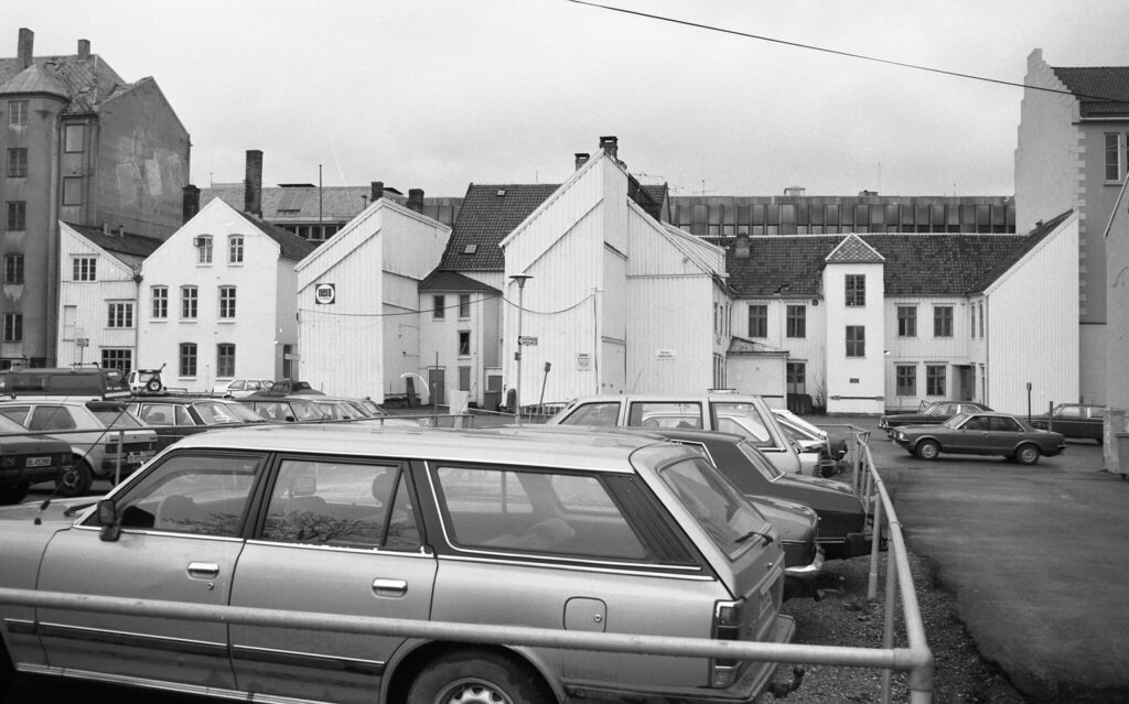 1988 Søndregate 7, 9 og11. Foto Byantikvaren