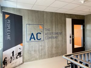 På besøk hos The Assessment Company