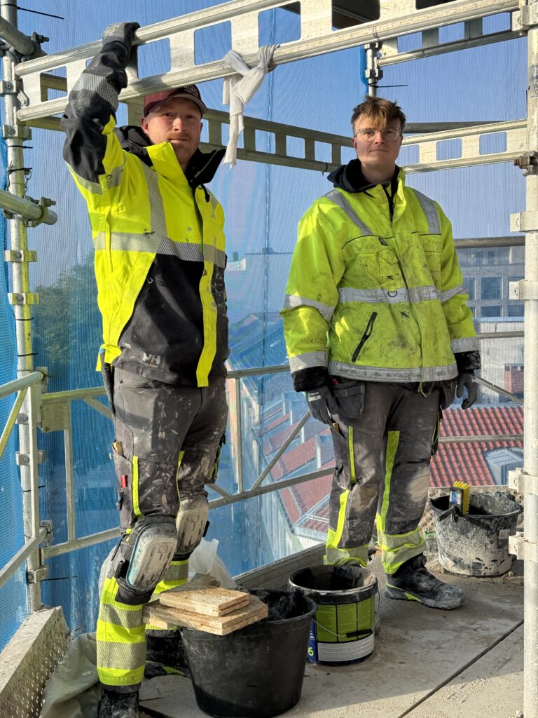 20250826_060435077_iOS