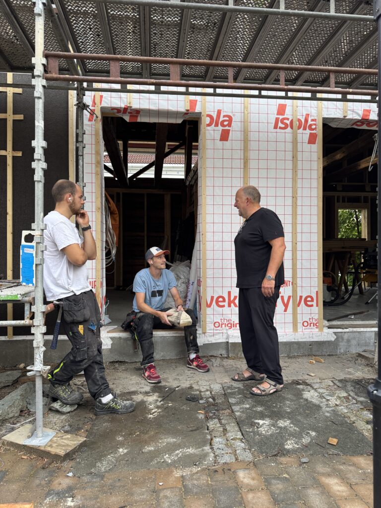 20250904_060738964_iOS Litt planlegging. Marius, Ole Jørgen og ivar.