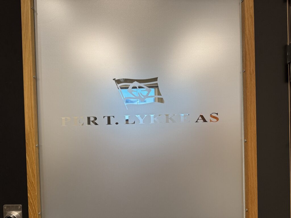 Velkommen til oss
