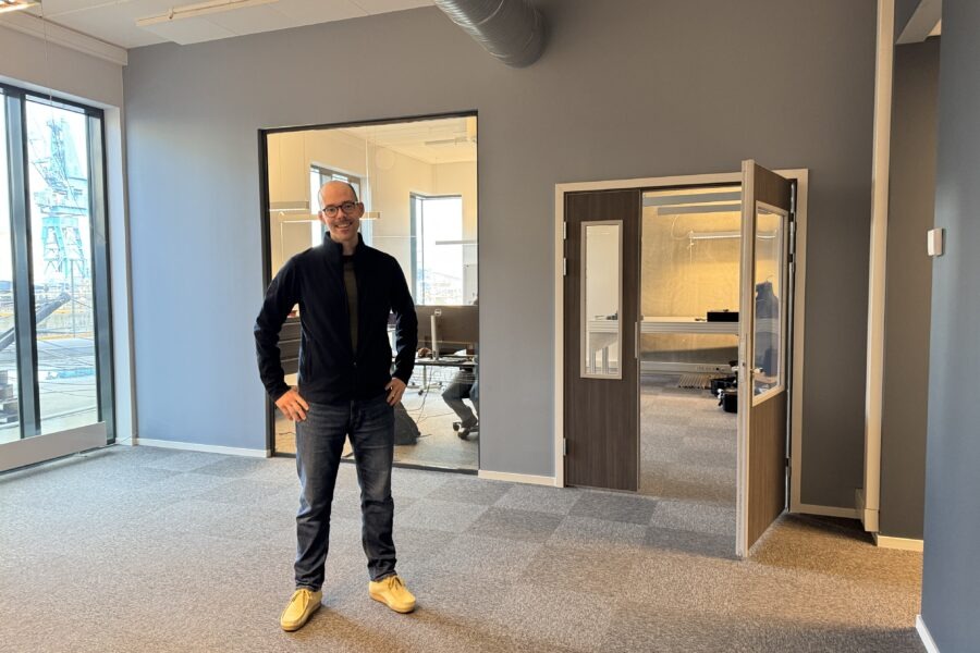 Daglig leder og eier Lars Tingelstad ønsker oss velkommen!