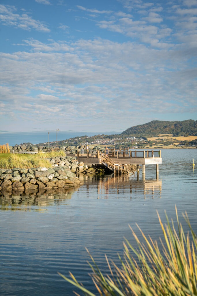 Grilstad Marina_Koteng03 Badebrygga på Grilstadfjæra badeplass. Foto: Sofie Brovold.