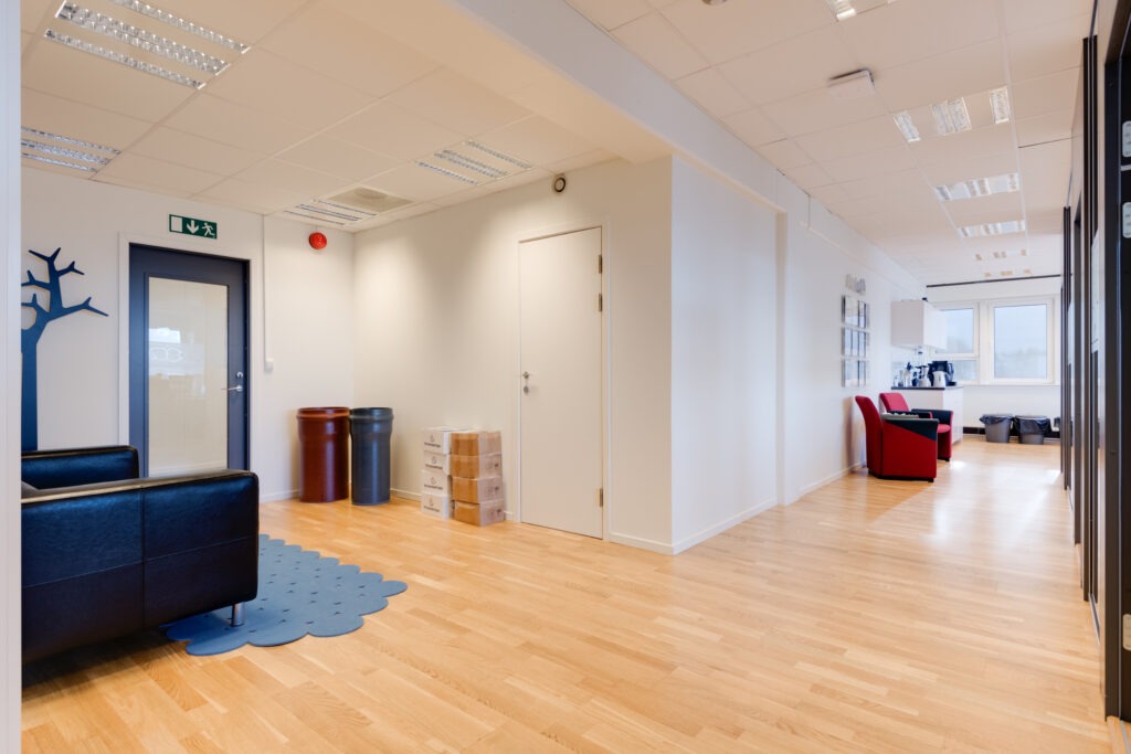 Inngangsparti i ledig areal andre etasje. Foto Oscar Stoltenberg