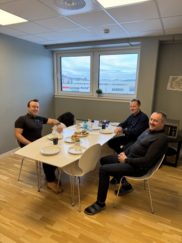 Ikke ofte de er samlet på kontoret til lunsj