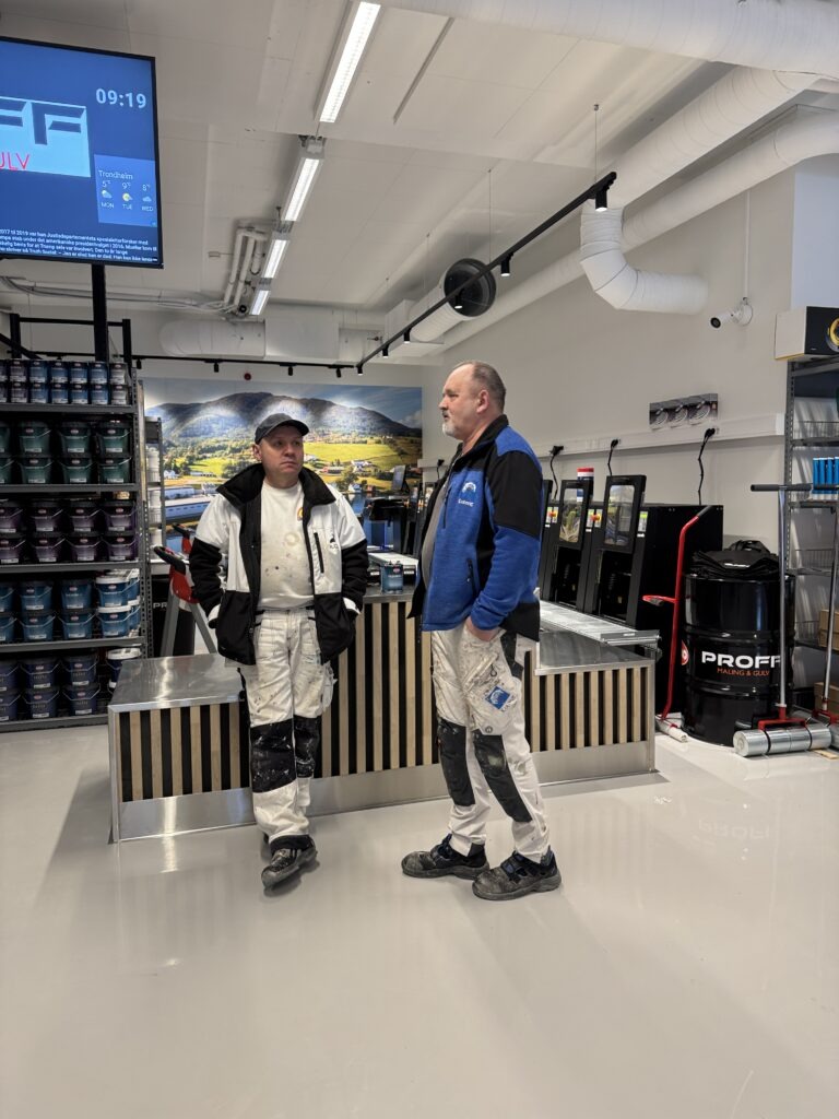 Kotengs malere på åpning Kotengs malere