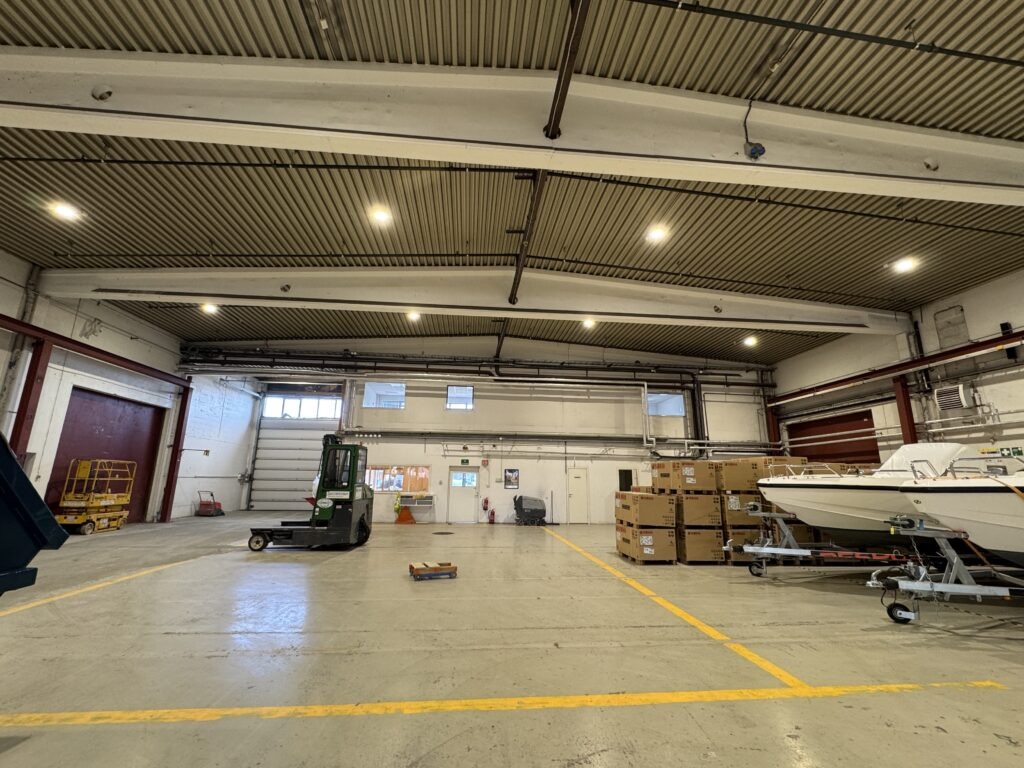 Lager 2 Lager sett mot vest