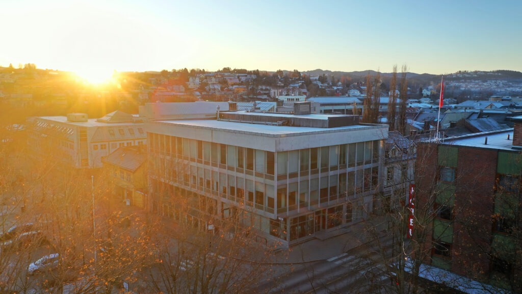 Lavangertorget i motsol