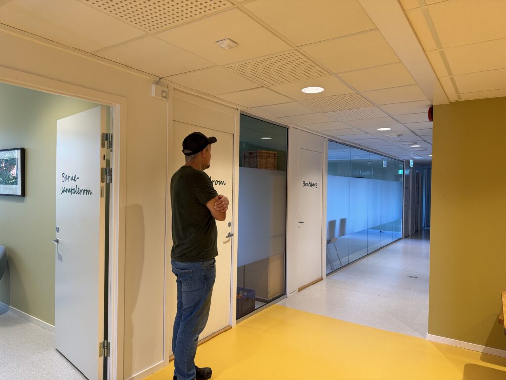 Ombruk himling og systemvegger