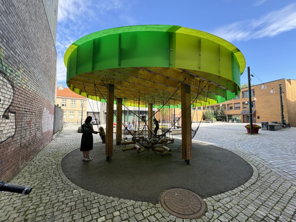 Peter Egges plass - Barnas torg