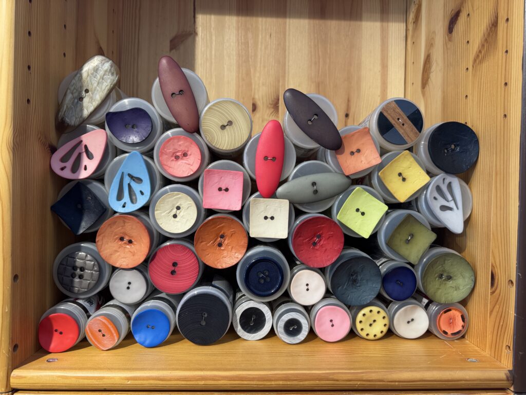 Store knapper