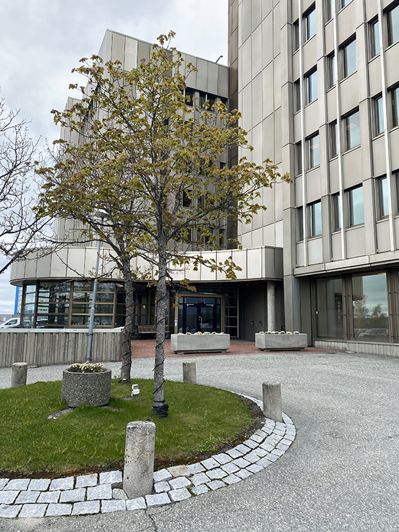 Vestre Rosten 77 hovedinngang