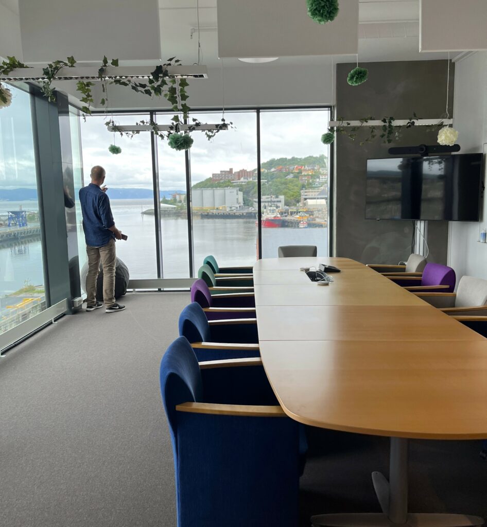 Fin utsikt fra Zeabus sitt kontor i skippergata 14